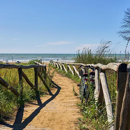 Comfortable With Terrace Appartamento Bibione